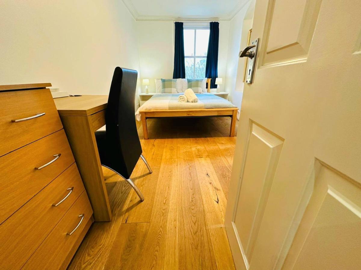Cosy Home In Kensington - Great Location! 3 Minutes Walk To Earl'S Court Station Londres Extérieur photo