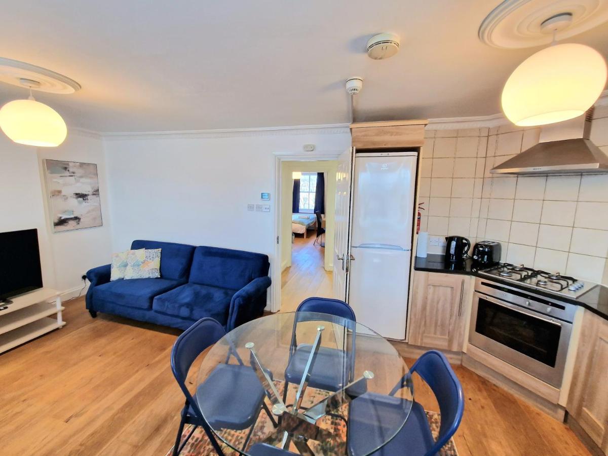 Cosy Home In Kensington - Great Location! 3 Minutes Walk To Earl'S Court Station Londres Extérieur photo