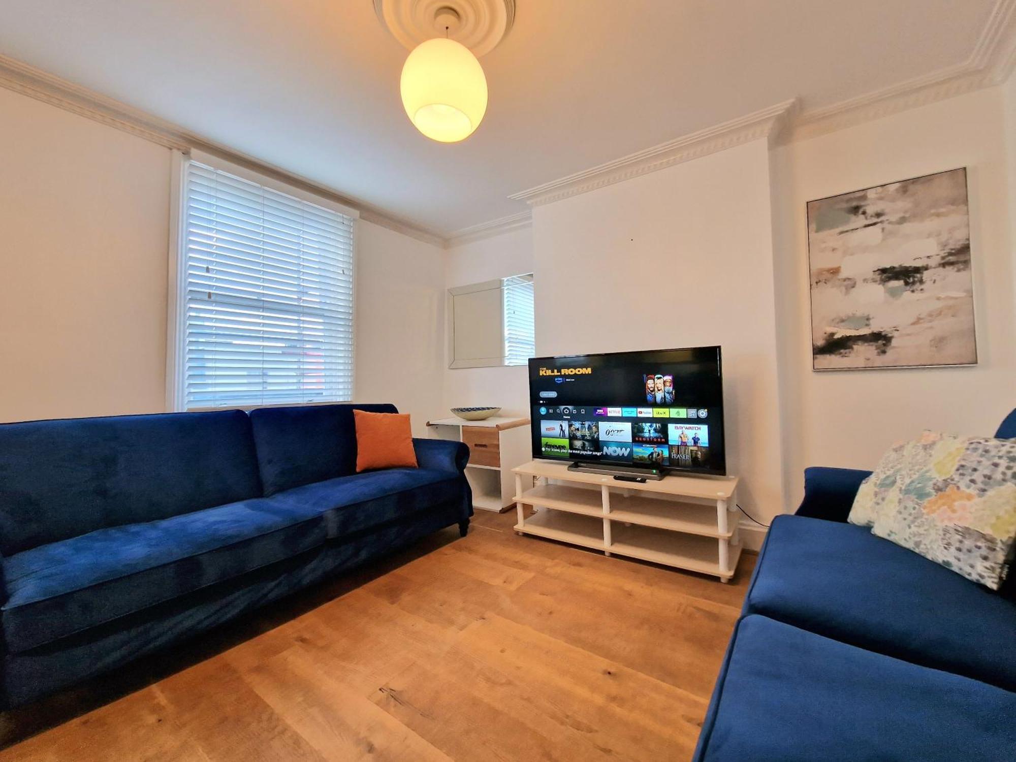 Cosy Home In Kensington - Great Location! 3 Minutes Walk To Earl'S Court Station Londres Extérieur photo